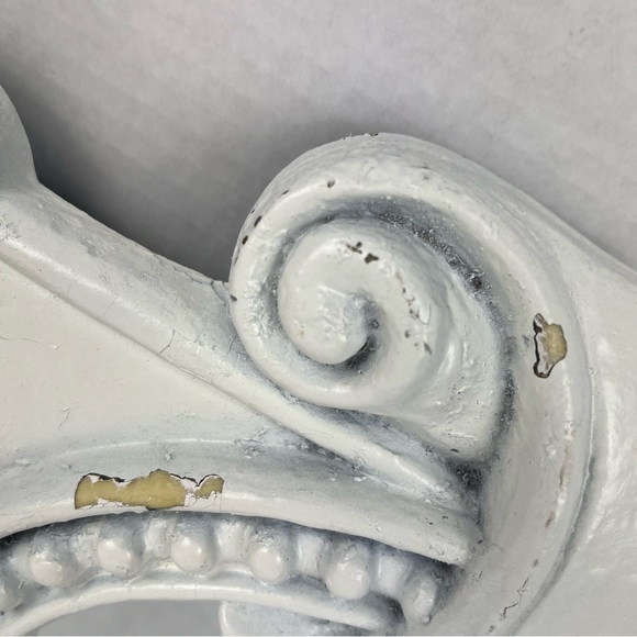 Vintage architecture medallion molded fiberglass mirror/Regency Baroque - Picture 12 of 16